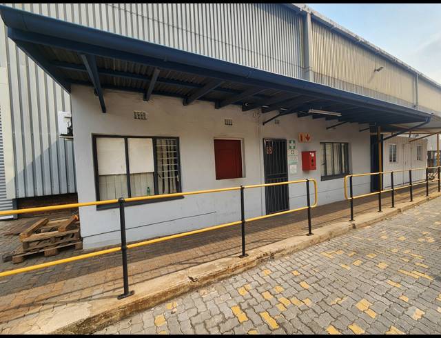1,250M² FACTORY TO LET IN ROODEKOP